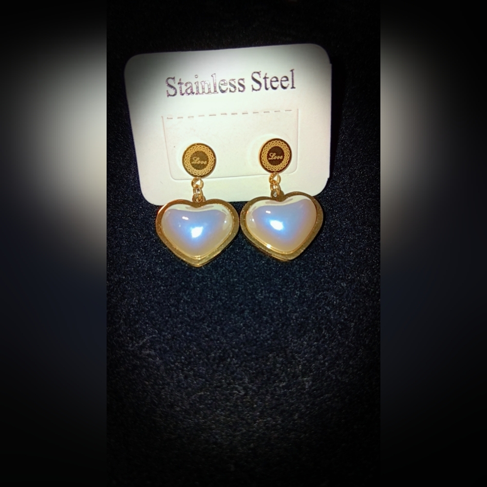 Stainless steel heart gold w/ pearl earring